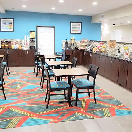 Hawthorn Suites Irving Dfw South Bagian luar foto